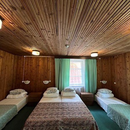 Oravapesa Guest House Häädemeeste Eksteriør billede